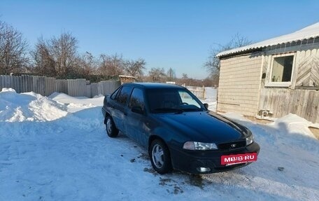 Daewoo Nexia I рестайлинг, 2001 год, 120 000 рублей, 3 фотография