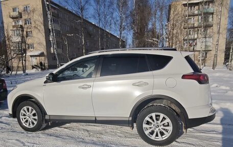 Toyota RAV4, 2019 год, 2 999 999 рублей, 4 фотография