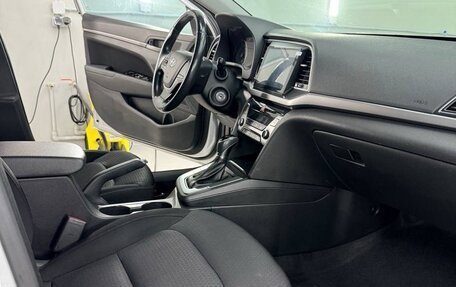 Hyundai Elantra VI рестайлинг, 2018 год, 1 575 000 рублей, 9 фотография