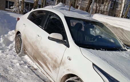 KIA Rio IV, 2019 год, 1 350 000 рублей, 2 фотография