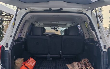 Toyota Land Cruiser 200, 2015 год, 5 700 000 рублей, 6 фотография