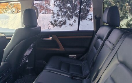 Toyota Land Cruiser 200, 2015 год, 5 700 000 рублей, 8 фотография