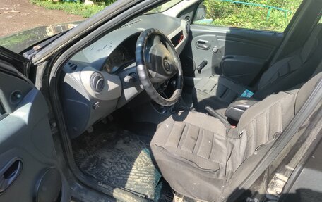 Renault Logan I, 2013 год, 185 000 рублей, 8 фотография