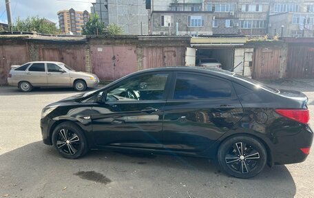 Hyundai Solaris II рестайлинг, 2015 год, 650 000 рублей, 5 фотография