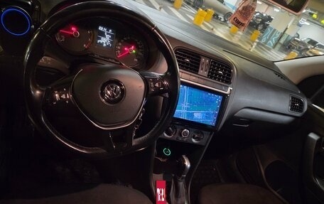 Volkswagen Polo VI (EU Market), 2016 год, 1 000 000 рублей, 2 фотография