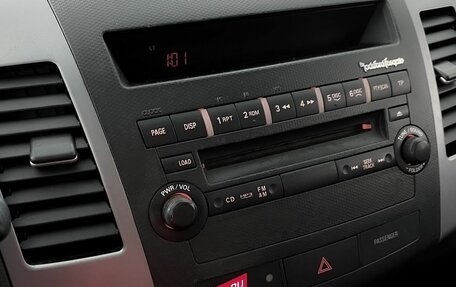 Mitsubishi Outlander III рестайлинг 3, 2007 год, 869 000 рублей, 18 фотография