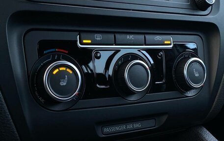 Volkswagen Jetta VI, 2012 год, 898 600 рублей, 15 фотография