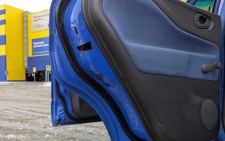 Mitsubishi Space Star I рестайлинг, 1999 год, 200 000 рублей, 11 фотография