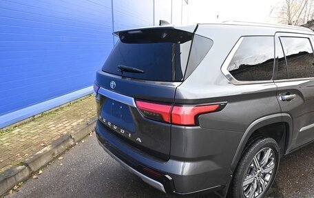 Toyota Sequoia, 2023 год, 9 000 000 рублей, 6 фотография