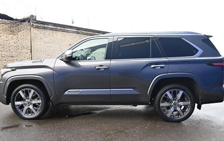 Toyota Sequoia, 2023 год, 9 000 000 рублей, 8 фотография