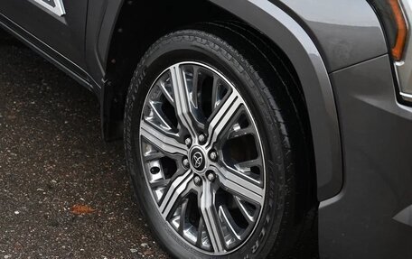 Toyota Sequoia, 2023 год, 9 000 000 рублей, 14 фотография