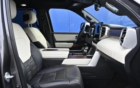 Toyota Sequoia, 2023 год, 9 000 000 рублей, 22 фотография