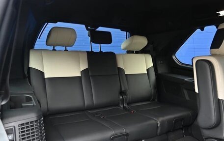 Toyota Sequoia, 2023 год, 9 000 000 рублей, 29 фотография