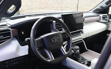 Toyota Sequoia, 2023 год, 9 000 000 рублей, 37 фотография