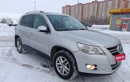 Volkswagen Tiguan I, 2011 год, 990 000 рублей, 3 фотография