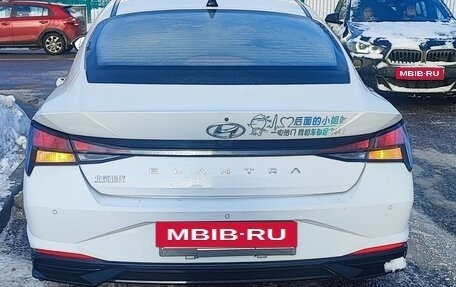 Hyundai Elantra, 2021 год, 2 100 000 рублей, 4 фотография