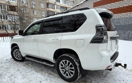 Toyota Land Cruiser Prado 150 рестайлинг 2, 2017 год, 4 290 000 рублей, 1 фотография