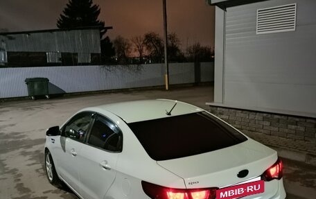 KIA Rio III рестайлинг, 2016 год, 1 050 000 рублей, 13 фотография