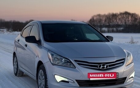 Hyundai Solaris II рестайлинг, 2014 год, 975 000 рублей, 3 фотография