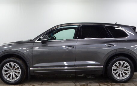 Volkswagen Touareg III, 2018 год, 4 390 000 рублей, 5 фотография