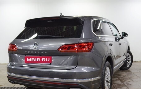 Volkswagen Touareg III, 2018 год, 4 390 000 рублей, 3 фотография