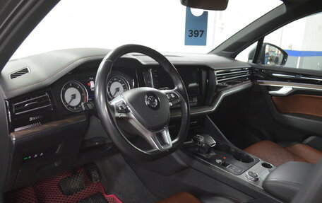 Volkswagen Touareg III, 2018 год, 4 390 000 рублей, 11 фотография