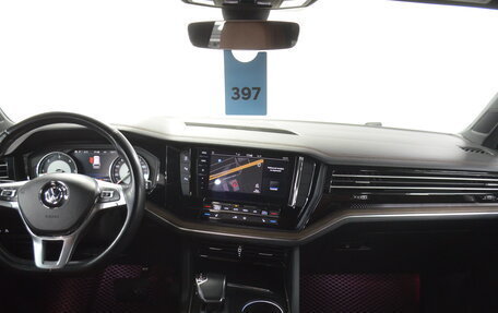 Volkswagen Touareg III, 2018 год, 4 390 000 рублей, 22 фотография