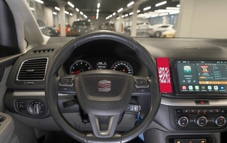 SEAT Alhambra II рестайлинг, 2014 год, 1 540 000 рублей, 10 фотография