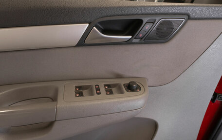 SEAT Alhambra II рестайлинг, 2014 год, 1 540 000 рублей, 17 фотография