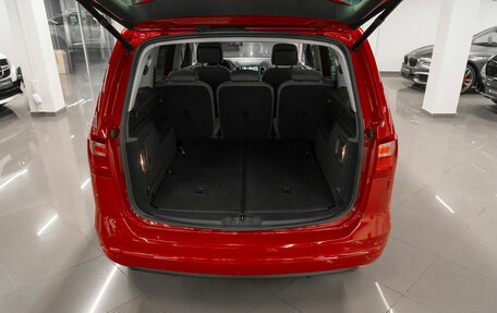 SEAT Alhambra II рестайлинг, 2014 год, 1 540 000 рублей, 25 фотография