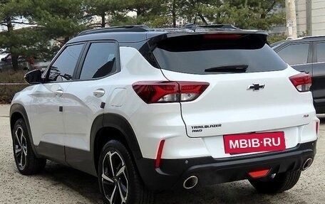 Chevrolet TrailBlazer, 2023 год, 1 889 111 рублей, 3 фотография