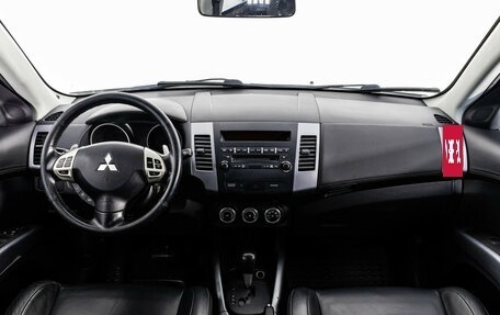 Mitsubishi Outlander III рестайлинг 3, 2010 год, 1 099 000 рублей, 10 фотография