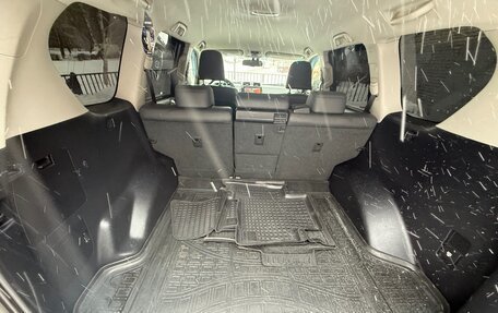 Toyota Land Cruiser Prado 150 рестайлинг 2, 2017 год, 4 290 000 рублей, 4 фотография