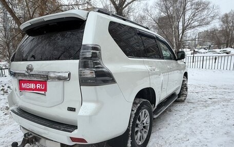 Toyota Land Cruiser Prado 150 рестайлинг 2, 2017 год, 4 290 000 рублей, 2 фотография