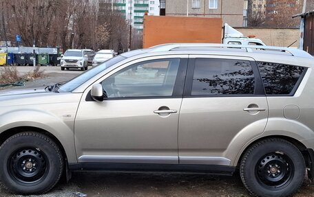 Mitsubishi Outlander III рестайлинг 3, 2007 год, 1 250 000 рублей, 3 фотография