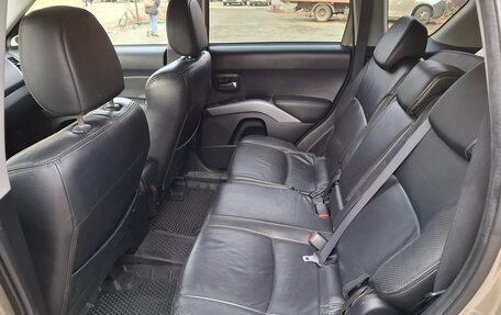 Mitsubishi Outlander III рестайлинг 3, 2007 год, 1 250 000 рублей, 14 фотография