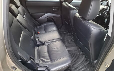 Mitsubishi Outlander III рестайлинг 3, 2007 год, 1 250 000 рублей, 16 фотография