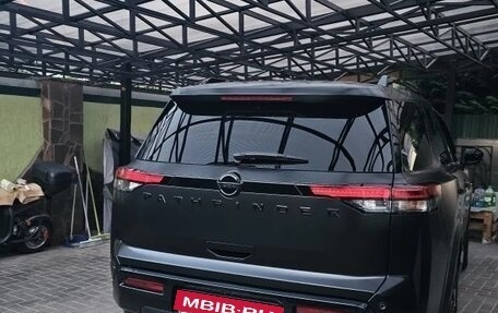 Nissan Pathfinder, 2021 год, 5 500 000 рублей, 2 фотография