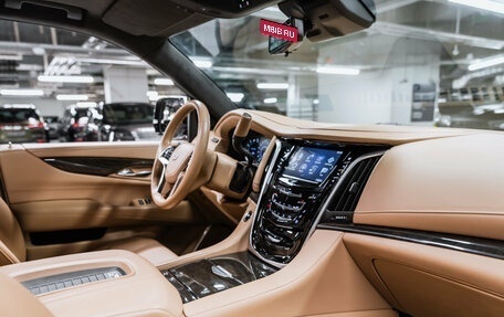 Cadillac Escalade IV, 2020 год, 7 200 000 рублей, 10 фотография