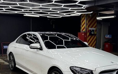 Mercedes-Benz E-Класс, 2016 год, 2 900 000 рублей, 3 фотография