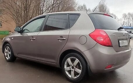 KIA cee'd I рестайлинг, 2009 год, 610 000 рублей, 7 фотография
