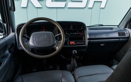 Toyota HiAce H100, 2002 год, 1 119 000 рублей, 8 фотография