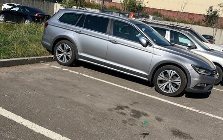 Volkswagen Passat B8 рестайлинг, 2018 год, 2 900 000 рублей, 12 фотография