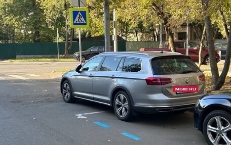 Volkswagen Passat B8 рестайлинг, 2018 год, 2 900 000 рублей, 5 фотография