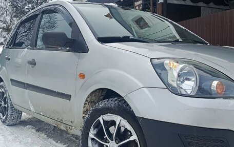 Ford Fiesta, 2006 год, 285 000 рублей, 3 фотография