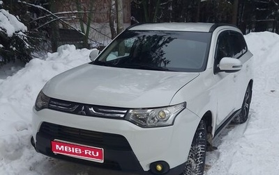 Mitsubishi Outlander III рестайлинг 3, 2012 год, 1 199 000 рублей, 1 фотография
