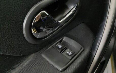 Renault Sandero II рестайлинг, 2016 год, 870 000 рублей, 22 фотография