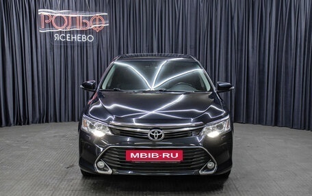 Toyota Camry, 2017 год, 2 298 000 рублей, 2 фотография