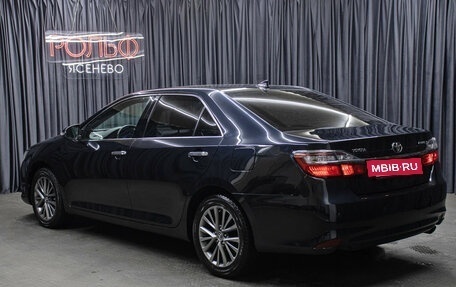 Toyota Camry, 2017 год, 2 298 000 рублей, 7 фотография