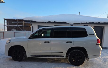 Toyota Land Cruiser 200, 2011 год, 3 350 000 рублей, 2 фотография